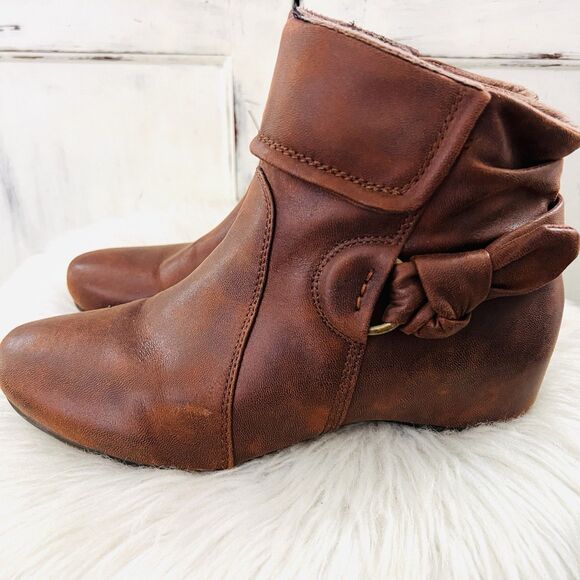 Baretraps Shoes - Baretraps Saydie Brown Vegan Dusty Leather Fold Down Buckled Ankle Boots - 8.5M